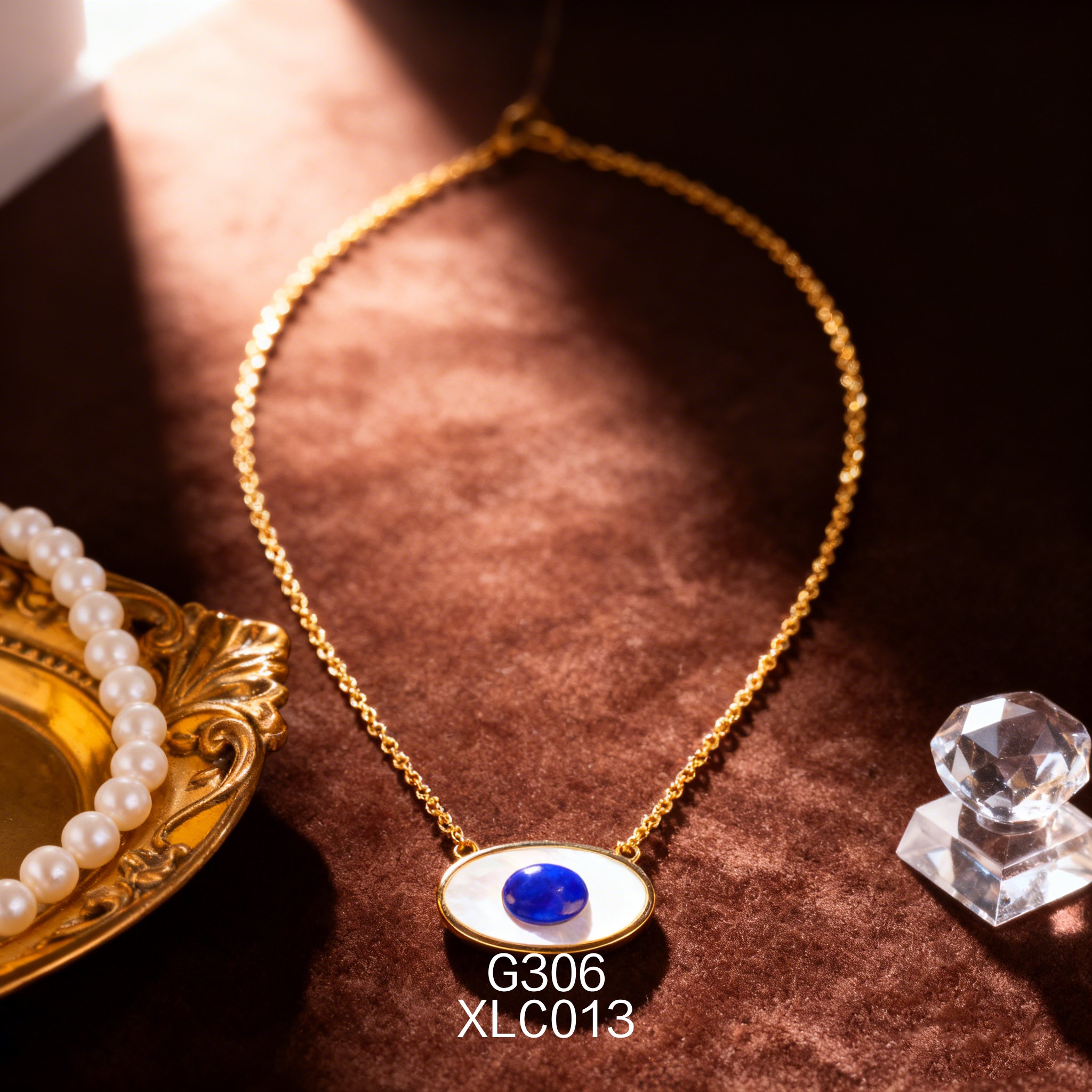 电镀黄金白贝青金石椭圆项链