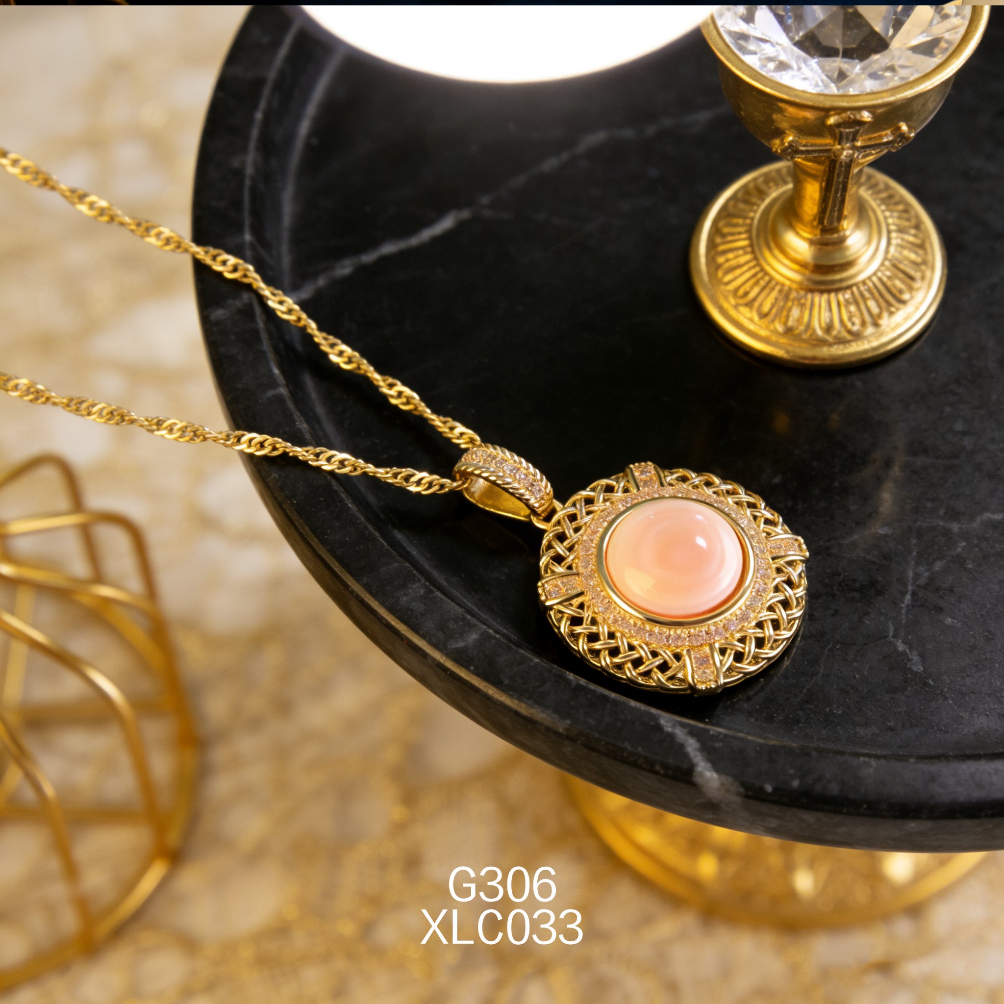 电镀黄金 10mm 圆形网纹女皇贝项链