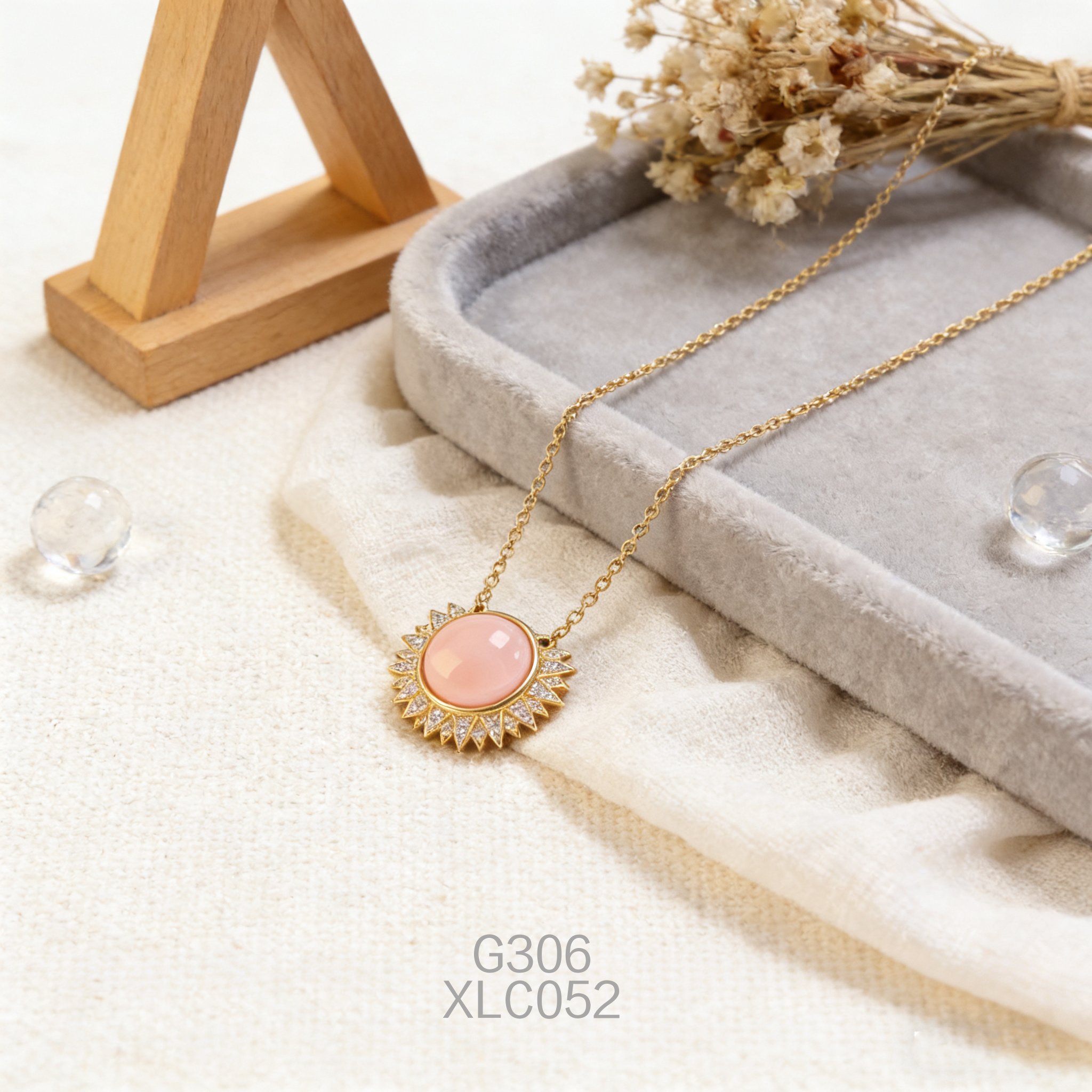 电镀黄金 12.6 x 5mm 锆石女皇贝项链