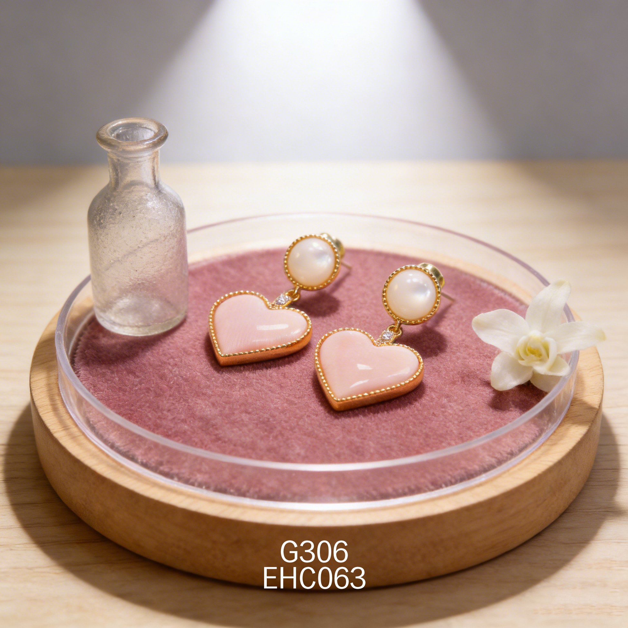 Orecchini placcati oro con Madreperla e Orechia di mare